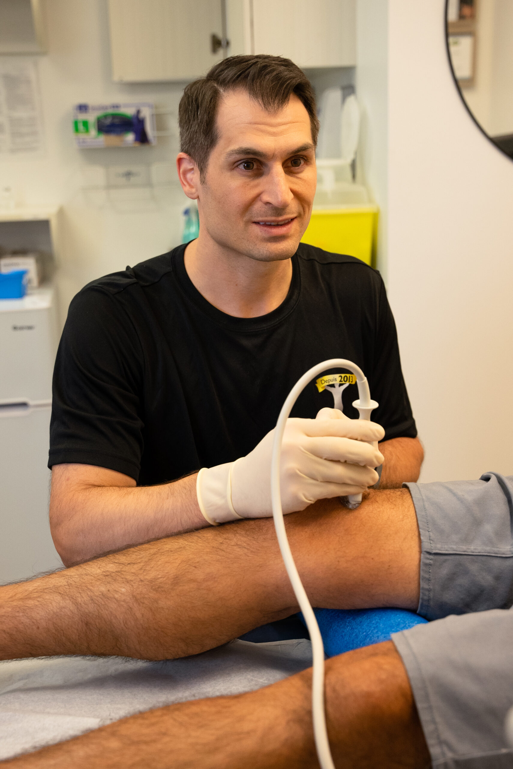 Illustration — Knee Viscosupplementation: Complete Guide